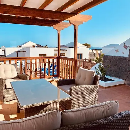 64, Vista Lobos, Private Heated Salt Pool X Hot Tub, Playa Blanca